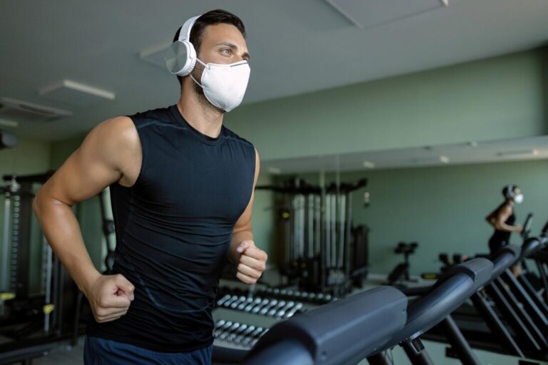 How does a mask affect your heart rate during exercise?