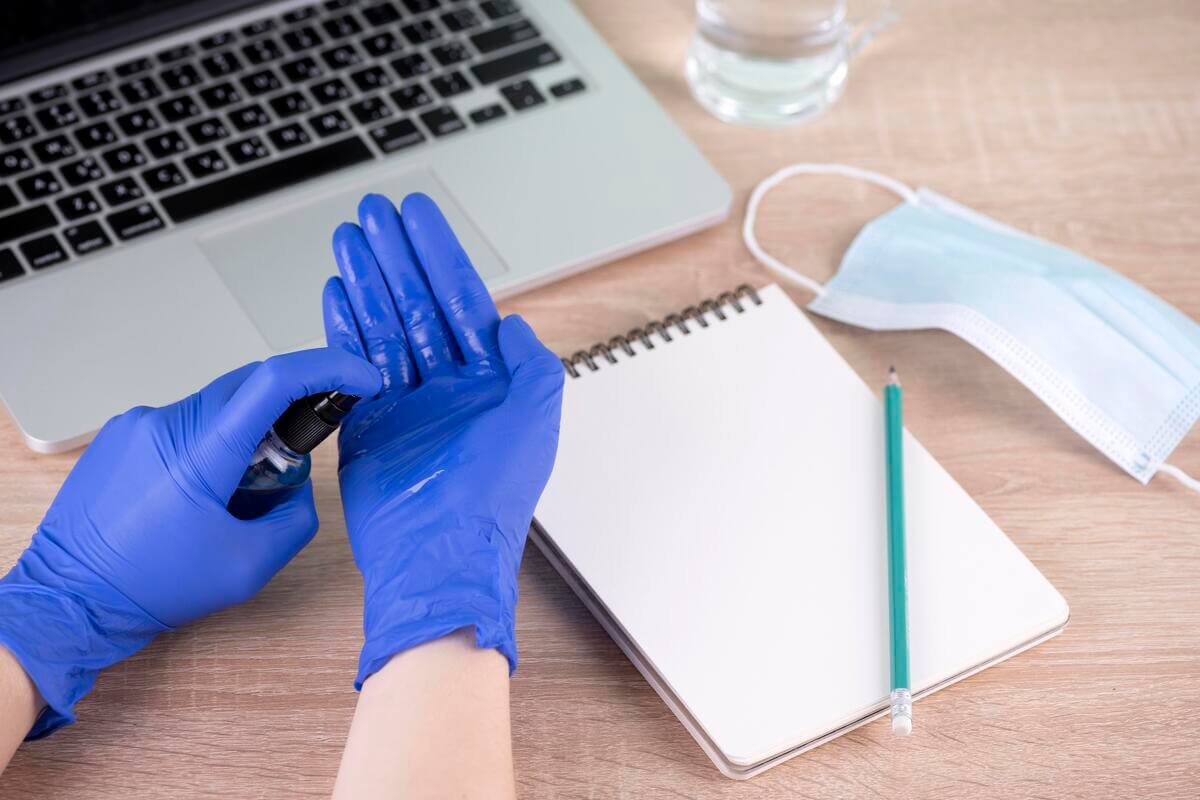 The Essential Guide to Nitrile Examination Gloves: Benefits and Best