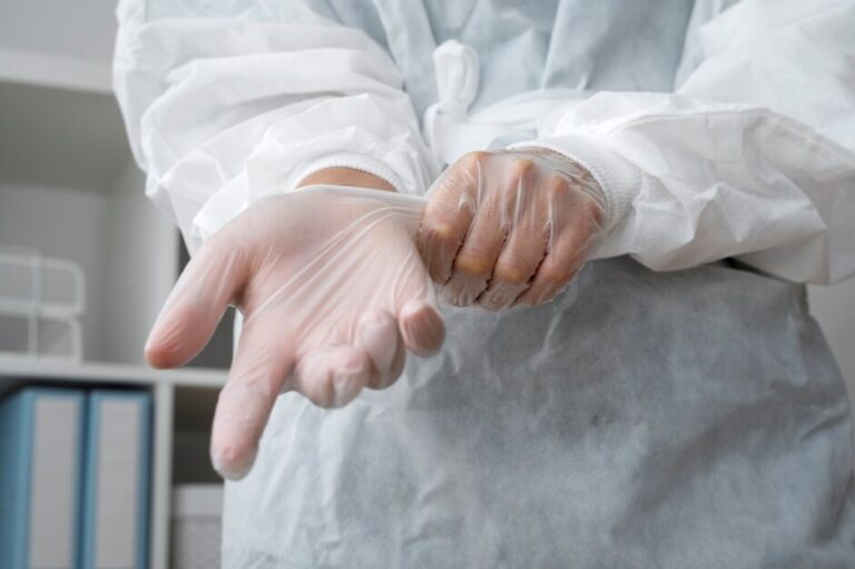 How To Know if Your Gloves Are Medical Grade? – Signs to Look for